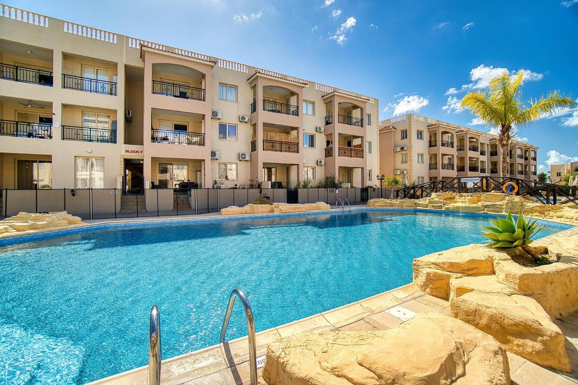 Royal Seacrest F G6 Apartment Paphos Exterior foto